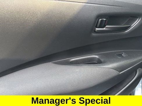 Used 2023 Toyota Corolla LE image 29
