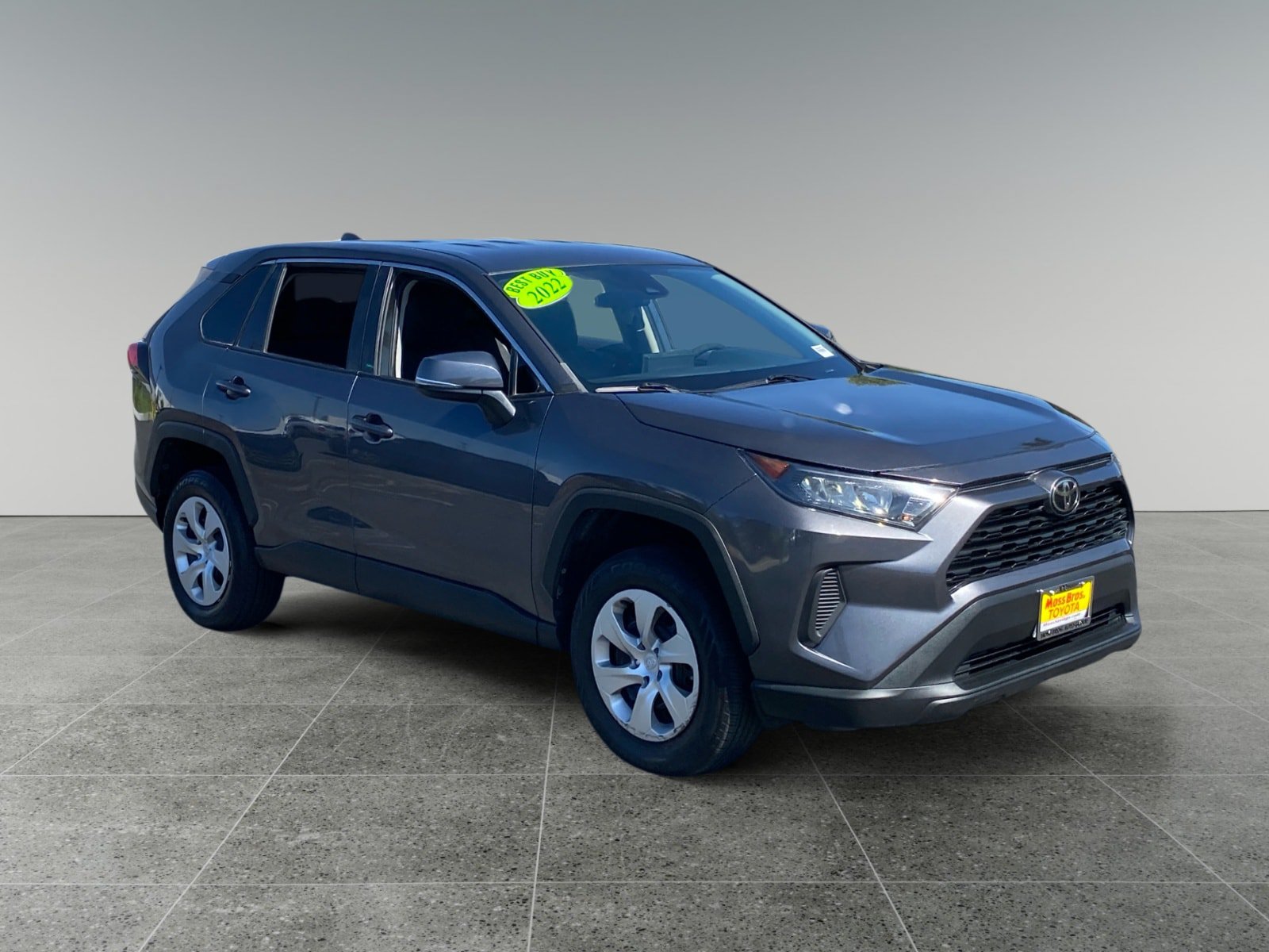 Used 2022 Toyota RAV4 LE FWD image 7