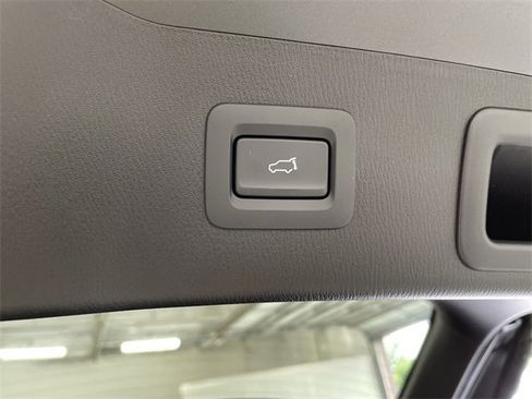 Used 2025 MAZDA CX-5 Signature image 16