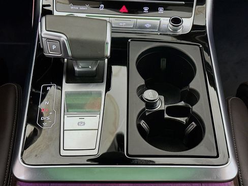 Used 2024 Audi Q8 Prestige w/ Prestige Package image 14