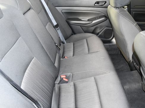 Used 2024 Nissan Altima 2.5 SV FWD image 43