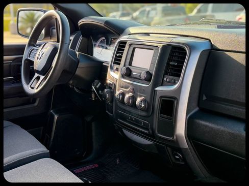 Used 2024 RAM 1500 Warlock RWD image 10