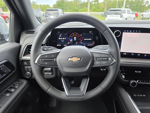 New 2026 Chevrolet Suburban LT w/ Comfort Package AWD/4WD image 21