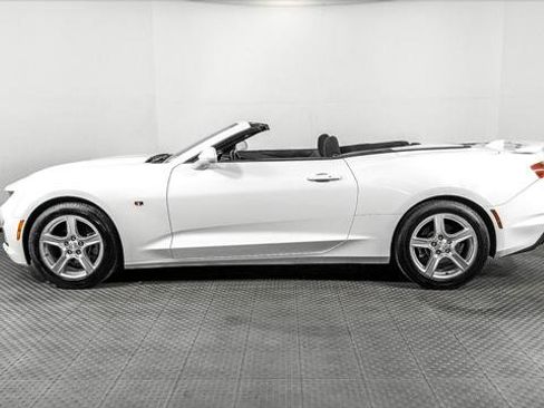 Used 2023 Chevrolet Camaro LT image 3