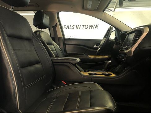 Used 2017 GMC Acadia Denali FWD image 9