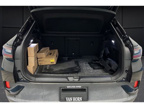 Used 2023 Volkswagen ID.4 Pro S AWD/4WD image 26