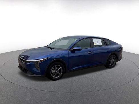 Used 2025 Kia K4 FWD image 8