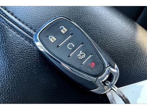 Used 2022 Chevrolet Malibu LT image 11