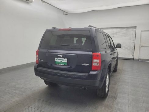 Used 2017 Jeep Patriot Latitude AWD/4WD image 7
