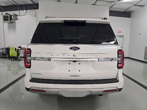 Used 2024 Ford Expedition Limited AWD/4WD image 8