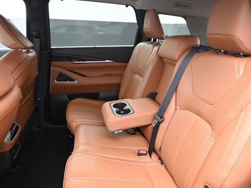 Used 2023 INFINITI QX60 Sensory w/ Vision Package AWD/4WD image 15