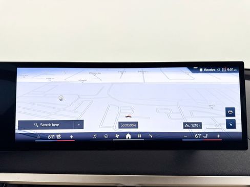 Used 2024 BMW iX xDrive50 w/ Premium Package image 20