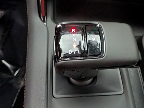 Certified 2025 GMC Sierra 1500 AT4 w/ Technology Package image 31