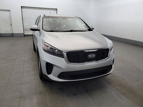 Used 2019 Kia Sorento LX AWD/4WD image 14