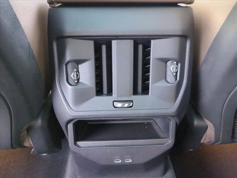 Certified 2025 BMW X3 xDrive30i w/ Convenience Package AWD/4WD image 17