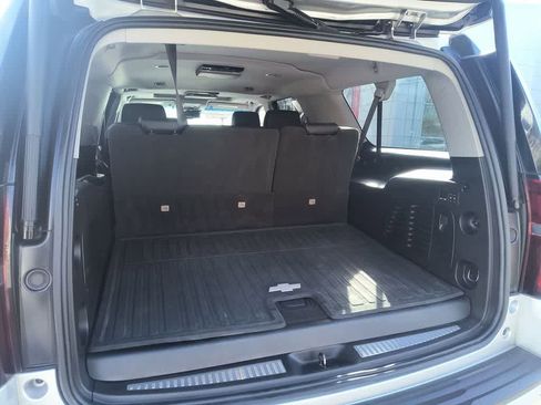 Used 2019 Chevrolet Suburban Premier image 25