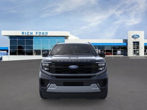 New 2026 Ford Expedition Platinum w/ Platinum Ultimate Package AWD/4WD image 10