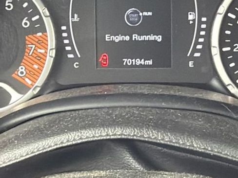 Used 2020 Jeep Renegade Latitude w/ Cold Weather Group AWD/4WD image 3
