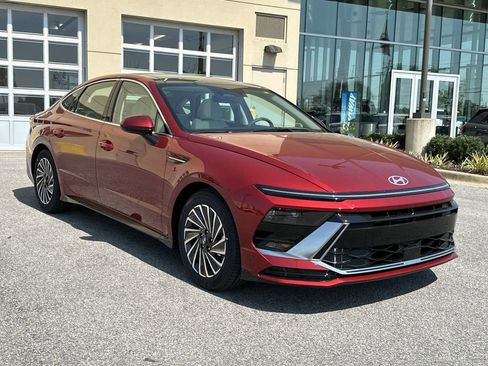 New 2026 Hyundai Sonata SEL FWD image 2