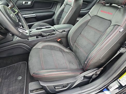 Used 2019 Ford Mustang GT Premium w/ GT Performance Package RWD image 16