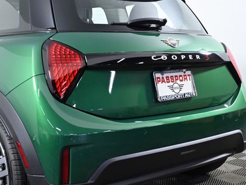 Certified 2025 MINI Cooper S image 7