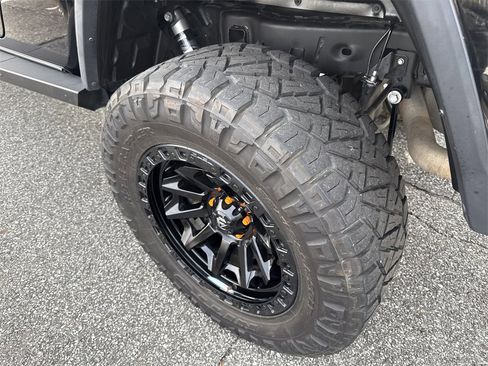 Used 2020 Jeep Gladiator Overland w/ Safety Group image 23