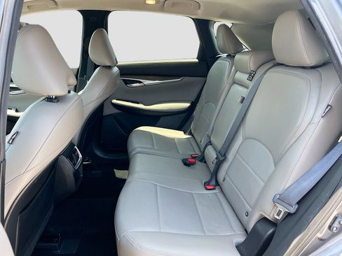 Used 2023 INFINITI QX50 Luxe AWD/4WD image 25