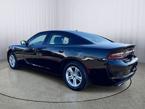 Used 2022 Dodge Charger SXT image 10