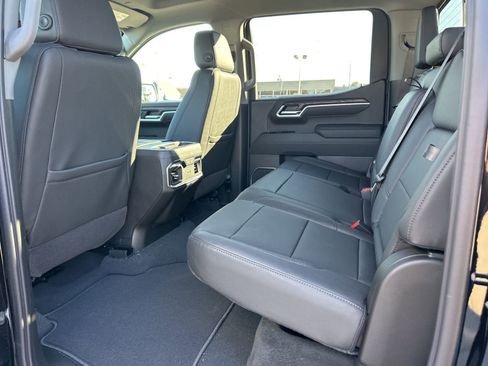 New 2026 GMC Sierra 1500 SLT w/ SLT Premium Plus Package image 19
