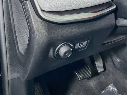Used 2022 Jeep Compass Latitude AWD/4WD image 10
