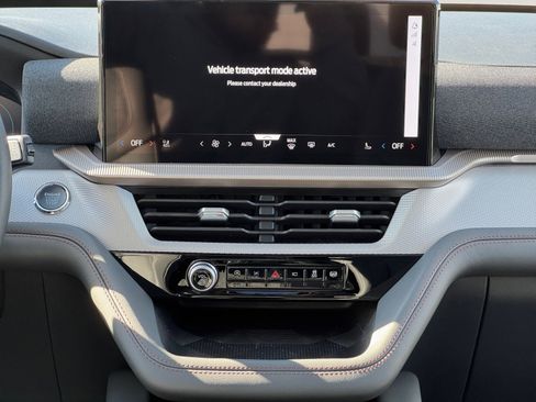 New 2026 Ford Explorer Active w/ Active Comfort Package image 13