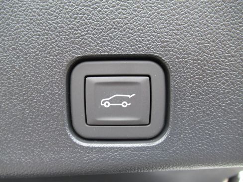 New 2026 Chevrolet Traverse LT FWD image 35