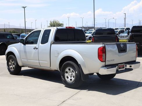 Used 2009 Nissan Frontier SE w/ Power Pkg RWD image 4