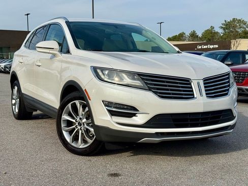 Used 2017 Lincoln MKC Select w/ Select Plus Package image 1