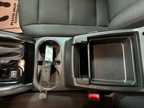 Used 2024 GMC Canyon Elevation w/ Convenience Package image 20