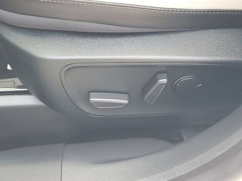 Used 2022 Ford Escape SEL FWD image 16