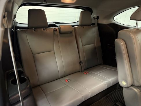 Used 2022 Toyota Highlander XLE image 20