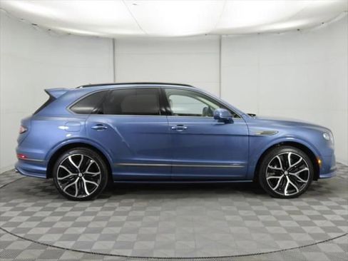 New 2026 Bentley Bentayga Speed image 4
