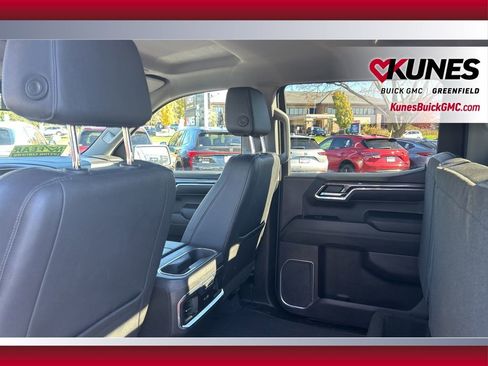 Used 2024 Chevrolet Silverado 1500 LTZ image 34