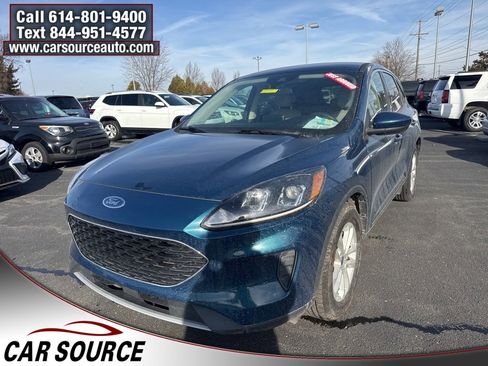 Used 2020 Ford Escape SE image 2