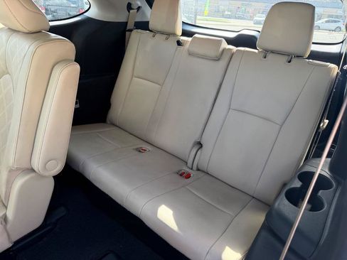 Used 2020 Toyota Highlander Platinum FWD image 15