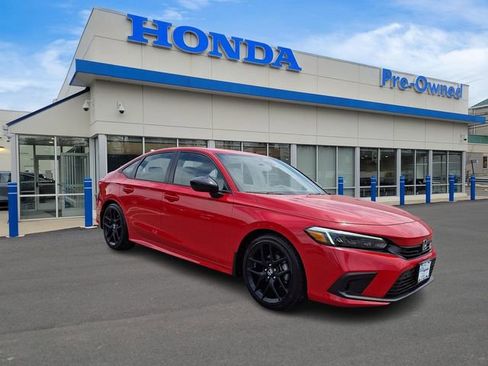 Used 2023 Honda Civic Sport image 3