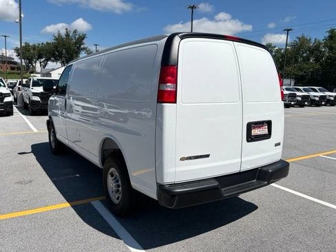 New 2026 Chevrolet Express 2500 w/ Driver Convenience Package RWD image 5