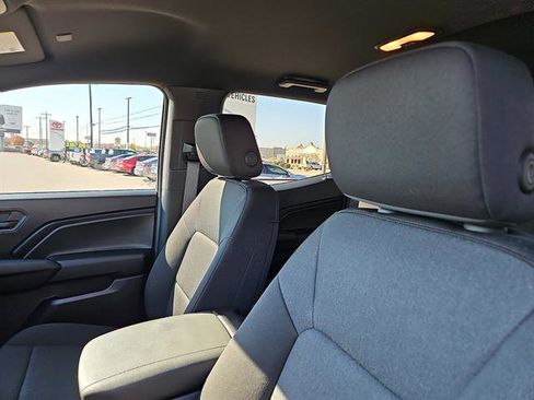 Used 2024 Chevrolet Colorado Trail Boss image 11