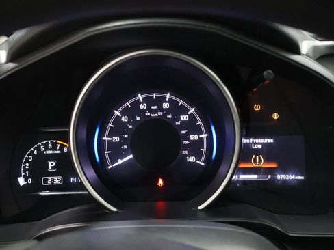 Used 2018 Honda Fit EX image 39