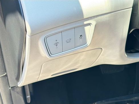 Certified 2024 Hyundai Tucson Limited FWD image 10
