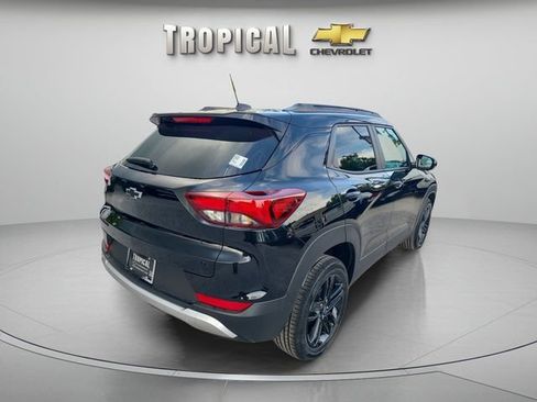 New 2026 Chevrolet TrailBlazer LT w/ Midnight Edition FWD image 5