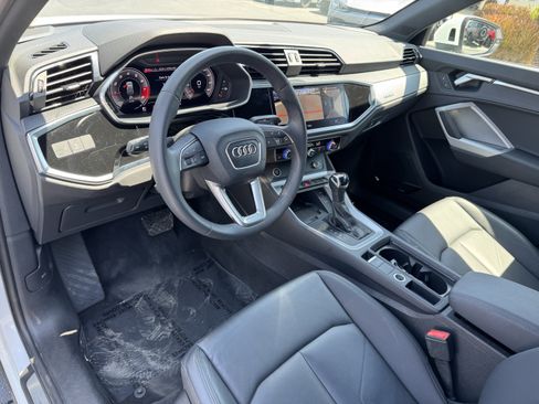 Used 2024 Audi Q3 2.0T Premium Plus w/ Premium Plus Package AWD/4WD image 16