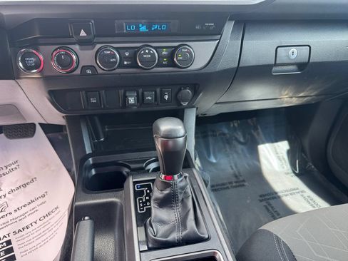 Used 2023 Toyota Tacoma TRD Sport AWD/4WD image 11