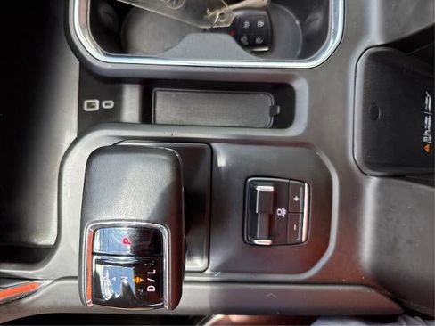 Used 2023 GMC Sierra 1500 Denali Ultimate AWD/4WD image 23